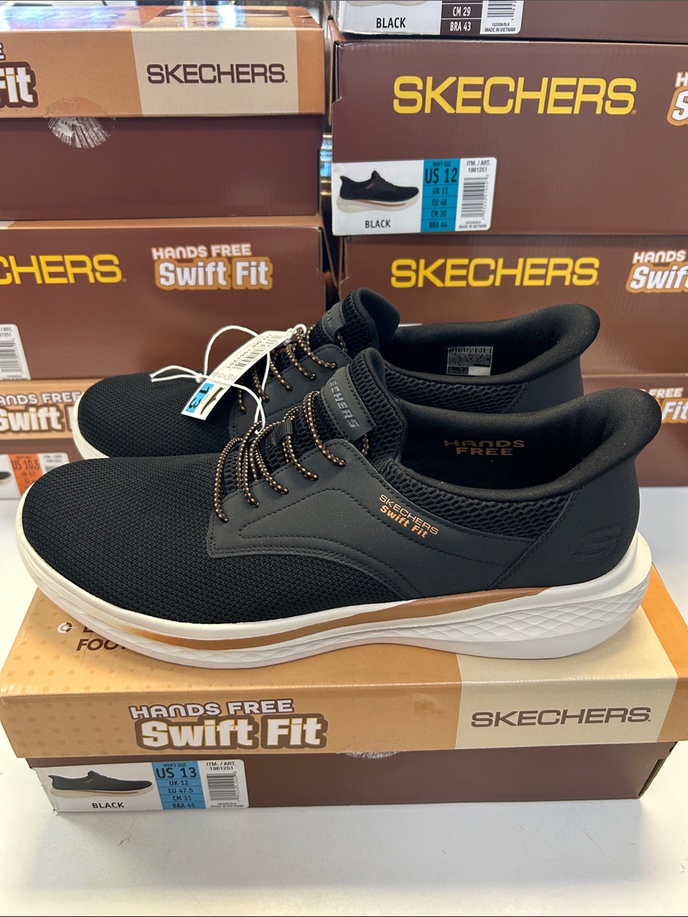 Skechers Men’s Size 13 Swift Fit Hands Free Slip-On Sneakers — Black 0484
